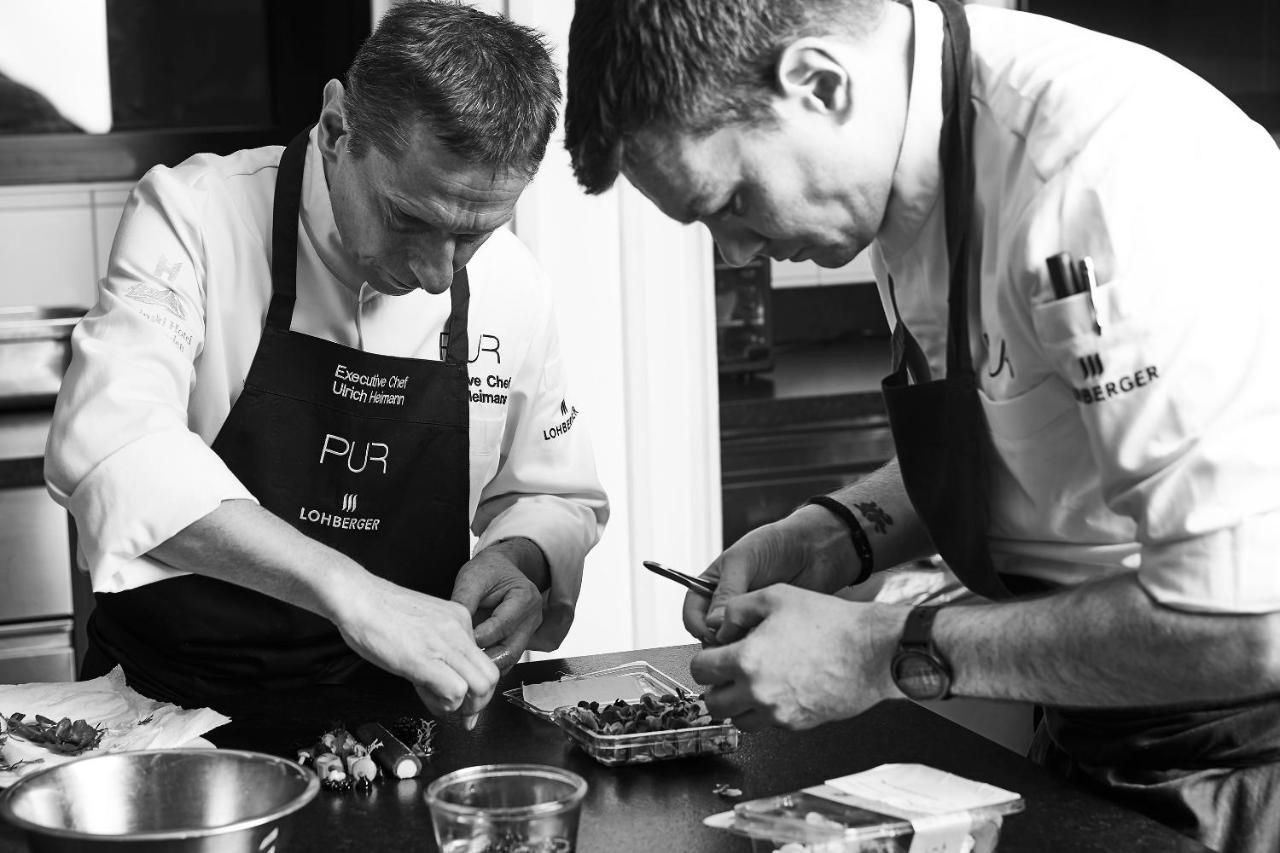 Kempinski Hotel Berchtesgaden Exterior foto The Roux brothers at their restaurant Le Roux